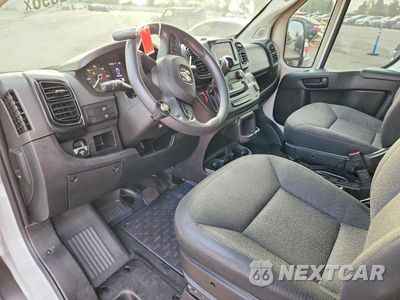 Zdjęcie 8 z 12 samochodu: 2022 RAM PROMASTER 3500 DELIVERY VAN VIN:3C6MRVJG4NE104464 - miniatura