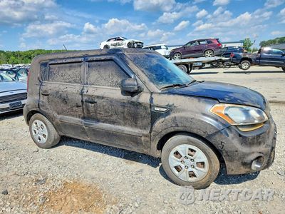Czwarte zdjęcie samochodu z boku: 2013 KIA SOUL BASE VIN:KNDJT2A50D7535540 - miniatura