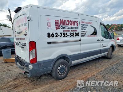 Trzecie zdjęcie samochodu z tyłu: 2018 FORD TRANSIT T-250 DELIVERY VAN VIN:1FTYR2CM3JKB39502 - miniatura