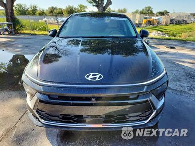 Piąte zdjęcie samochodu w środku: 2025 HYUNDAI SONATA HYBRID LIMITED VIN:KMHL54JJ1SA114305 - miniatura