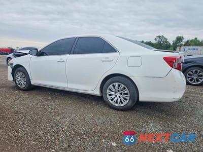 Drugie zdjęcie samochodu z przodu: 2014 TOYOTA CAMRY HYBRID LE VIN:4T1BD1FK2EU110975 - miniatura