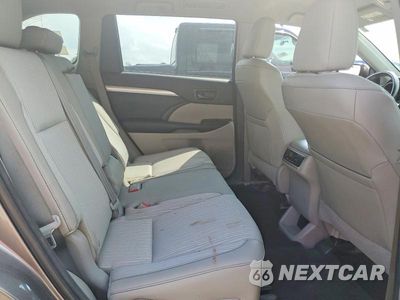 Zdjęcie 11 z 13 samochodu: 2015 TOYOTA HIGHLANDER LE PLUS VIN:5TDBKRFH9FS180010 - miniatura