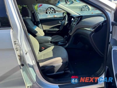 Zdjęcie 9 z 12 samochodu: 2017 HYUNDAI SANTA FE SPORT 2.4L VIN:5XYZTDLB0HG463409 - miniatura