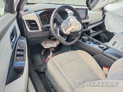Zdjęcie 8 z 14 samochodu: 2021 NISSAN ROGUE SV VIN:5N1AT3BBXMC806570 - miniatura