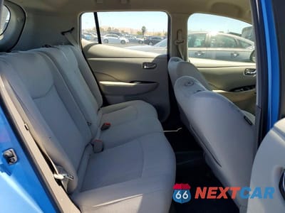 Zdjęcie 10 z 12 samochodu: 2011 NISSAN LEAF SV VIN:JN1AZ0CP2BT002016 - miniatura