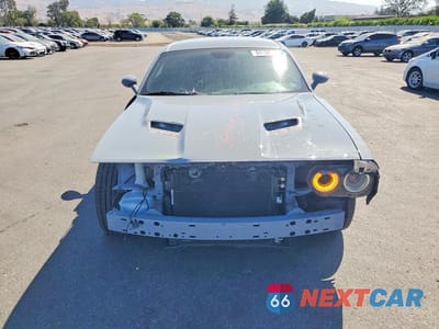 Piąte zdjęcie samochodu w środku: 2022 DODGE CHALLENGER SXT VIN:2C3CDZAG9NH144154 - miniatura