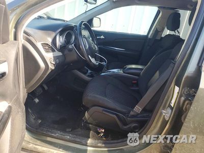Zdjęcie 7 z 13 samochodu: 2018 DODGE JOURNEY SE VIN:3C4PDCAB6JT531244 - miniatura