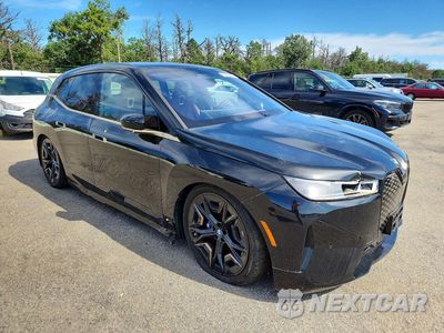 Czwarte zdjęcie samochodu z boku: 2023 BMW IX M60 VIN:WB533CF06PCL50976 - miniatura