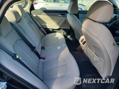 Zdjęcie 10 z 12 samochodu: 2019 HYUNDAI SONATA SEL VIN:5NPE34AF0KH767781 - miniatura
