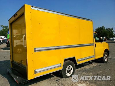Trzecie zdjęcie samochodu z tyłu: 2022 GMC SAVANA CUTAWAY G3500 VIN:1GD07RFP7N1164668 - miniatura