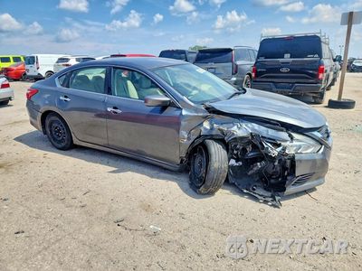 Czwarte zdjęcie samochodu z boku: 2016 NISSAN ALTIMA 2.5 S VIN:1N4AL3AP3GC162597 - miniatura