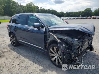 Czwarte zdjęcie samochodu z boku: 2023 VOLVO XC90 PLUS VIN:YV4H60CN3P1941937 - miniatura