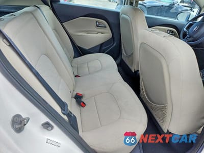 Zdjęcie 10 z 12 samochodu: 2013 KIA RIO 5-DOOR EX VIN:KNADN5A33D6284717 - miniatura