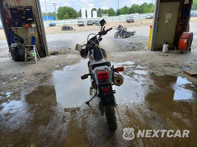 Czwarte zdjęcie samochodu z boku: 2025 SUZUKI DR650 SE VIN:JS1SP46D1S7100005 - miniatura
