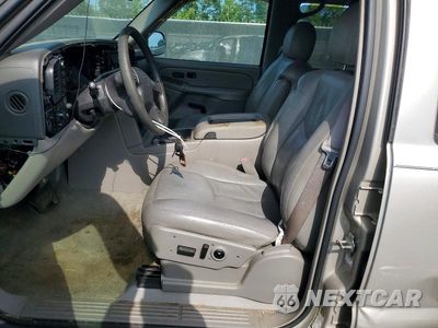 Zdjęcie 7 z 12 samochodu: 2004 CHEVROLET TAHOE K1500 VIN:1GNEK13T74R184180 - miniatura