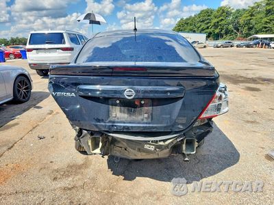 Zdjęcie 6 z 13 samochodu: 2018 NISSAN VERSA S VIN:3N1CN7AP9JL888208 - miniatura