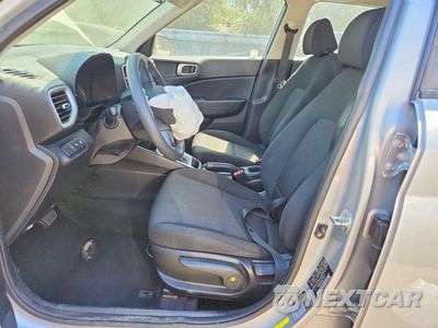 Zdjęcie 7 z 12 samochodu: 2021 HYUNDAI VENUE SE VIN:KMHRB8A33MU068182 - miniatura