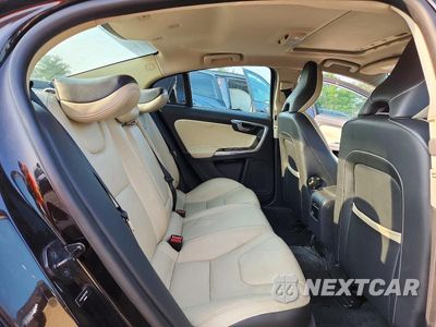 Zdjęcie 10 z 12 samochodu: 2013 VOLVO S60 T5 VIN:YV1612FS1D2177267 - miniatura