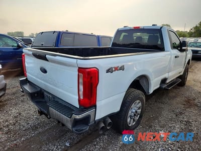 Trzecie zdjęcie samochodu z tyłu: 2023 FORD F250 SUPER DUTY VIN:1FTBF2BT3PED42792 - miniatura