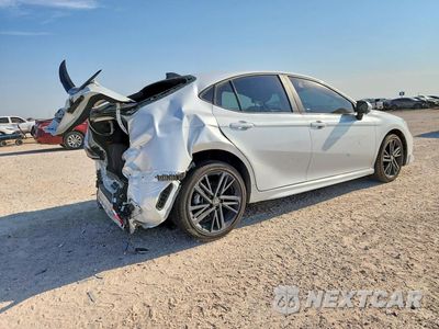 Trzecie zdjęcie samochodu z tyłu: 2025 TOYOTA CAMRY XSE VIN:4T1DBADK0SU513415 - miniatura