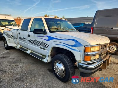 Czwarte zdjęcie samochodu z boku: 1996 CHEVROLET GMT-400 K3500 VIN:1GCHK33F3TF016421 - miniatura