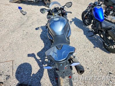 Zdjęcie 6 z 9 samochodu: 2026 BMW S 1000 RR VIN:WB10P2307T6M27922 - miniatura