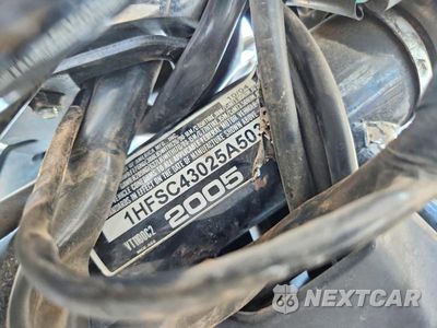 Zdjęcie 9 z 9 samochodu: 2005 HONDA VT1100 C2 VIN:1HFSC43025A503331 - miniatura