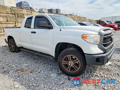 Czwarte zdjęcie samochodu z boku: 2017 TOYOTA TUNDRA SR VIN:5TFRM5F17HX113715 - miniatura