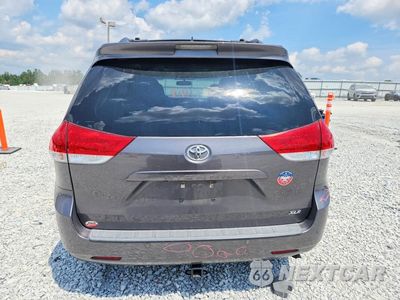 Zdjęcie 6 z 14 samochodu: 2014 TOYOTA SIENNA XLE 8-PASSENGER VIN:5TDYK3DC2ES437733 - miniatura