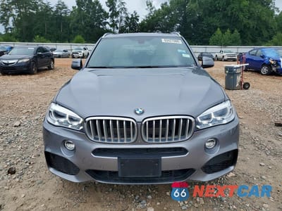 Piąte zdjęcie samochodu w środku: 2016 BMW X5 XDR40E VIN:5UXKT0C54G0F74572 - miniatura