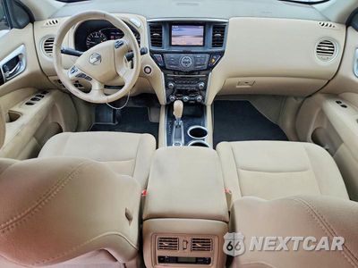 Zdjęcie 8 z 12 samochodu: 2014 NISSAN PATHFINDER SV VIN:5N1AR2MM7EC708234 - miniatura