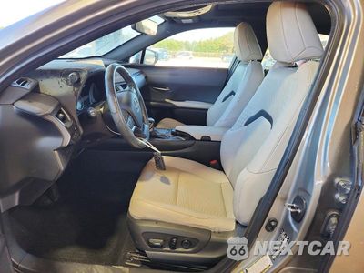 Zdjęcie 7 z 13 samochodu: 2022 LEXUS UX 200 BASE VIN:JTHP3JBH9N2056530 - miniatura