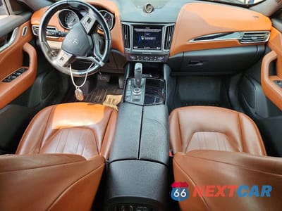 Zdjęcie 8 z 13 samochodu: 2019 MASERATI LEVANTE VIN:ZN661XUA2KX332758 - miniatura