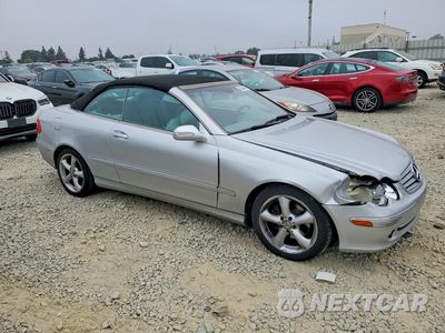 Czwarte zdjęcie samochodu z boku: 2005 MERCEDES-BENZ CLK 320 VIN:WDBTK65G65T037784 - miniatura