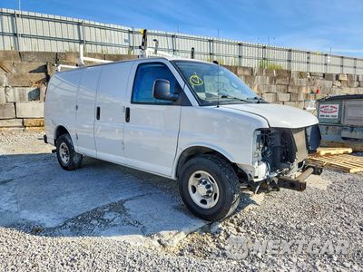 Czwarte zdjęcie samochodu z boku: 2021 CHEVROLET EXPRESS G2500 VIN:1GCWGAF71M1170321 - miniatura