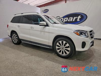 Czwarte zdjęcie samochodu z boku: 2017 MERCEDES-BENZ GLS 450 4MATIC VIN:4JGDF6EE5HA966286 - miniatura