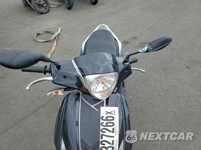 Piąte zdjęcie samochodu w środku: 2015 PIAGGIO BV 200 VIN:ZAPM798G8F7002046 - miniatura