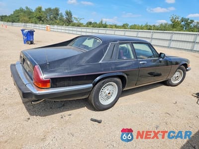 Trzecie zdjęcie samochodu z tyłu: 1989 JAGUAR XJS VIN:SAJNA5843KC153966 - miniatura