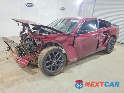 2020 DODGE CHARGER SXT 2C3CDXBG9LH102146 - główne zdjęcie licytacji z USA - miniatura