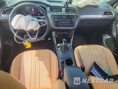 Zdjęcie 8 z 13 samochodu: 2024 VOLKSWAGEN TIGUAN SE R-LINE BLACK VIN:3VVCB7AX4RM072374 - miniatura