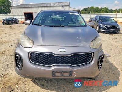 Piąte zdjęcie samochodu w środku: 2018 KIA SPORTAGE LX VIN:KNDPMCACXJ7310064 - miniatura