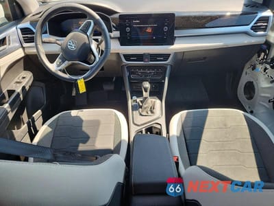 Zdjęcie 8 z 13 samochodu: 2026 VOLKSWAGEN TAOS SE VIN:3VVSC7B25TM001140 - miniatura