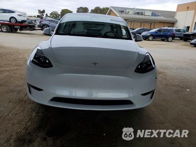 Piąte zdjęcie samochodu w środku: 2023 TESLA MODEL Y VIN:7SAYGDEE3PF967484 - miniatura