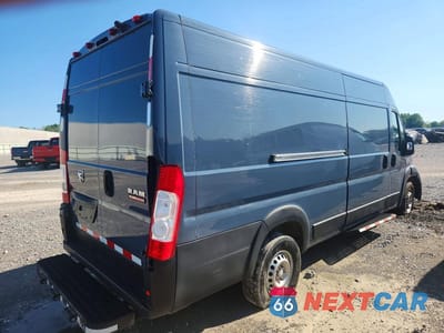 Trzecie zdjęcie samochodu z tyłu: 2022 RAM PROMASTER 3500 DELIVERY VAN VIN:3C6MRVJG7NE112395 - miniatura
