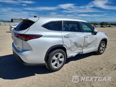 Trzecie zdjęcie samochodu z tyłu: 2024 TOYOTA HIGHLANDER LE VIN:5TDKDRAH2RS533175 - miniatura