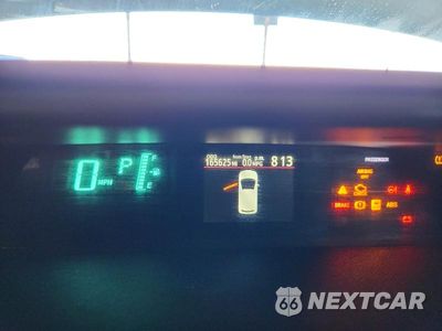 Zdjęcie 9 z 12 samochodu: 2013 TOYOTA PRIUS C TWO VIN:JTDKDTB36D1039410 - miniatura