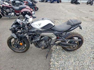 Trzecie zdjęcie samochodu z tyłu: 2025 TRIUMPH MOTORCYCLE DAYTONA 660 VIN:SMTL23UF4STBZ2665 - miniatura