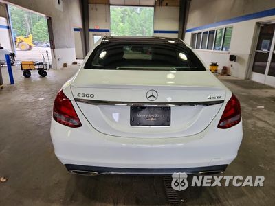 Zdjęcie 6 z 13 samochodu: 2016 MERCEDES-BENZ C 300 4MATIC VIN:55SWF4KB3GU127074 - miniatura
