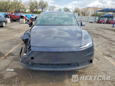 Piąte zdjęcie samochodu w środku: 2026 TESLA MODEL Y VIN:7SAYGDEDXTA720915 - miniatura