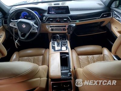 Zdjęcie 8 z 13 samochodu: 2017 BMW ALPINA B7 VIN:WBA7F2C53HG543732 - miniatura